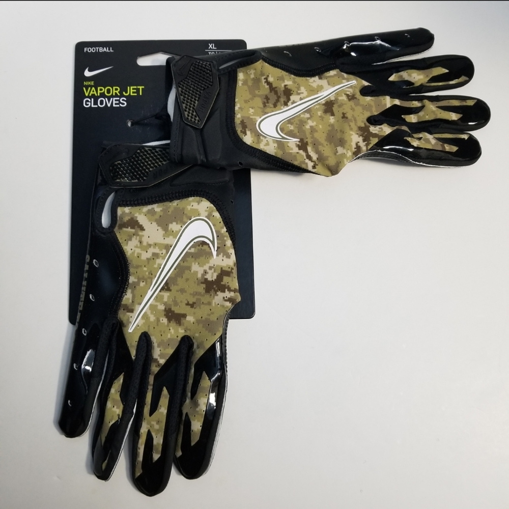 Nike Size XL Men NFL Vapor Jet 6.0 Salute To Service Football Gloves Black Camo